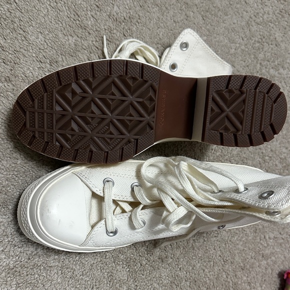 Converse All Star Off White Heeled Platform Sneakers - Picture 2 of 3